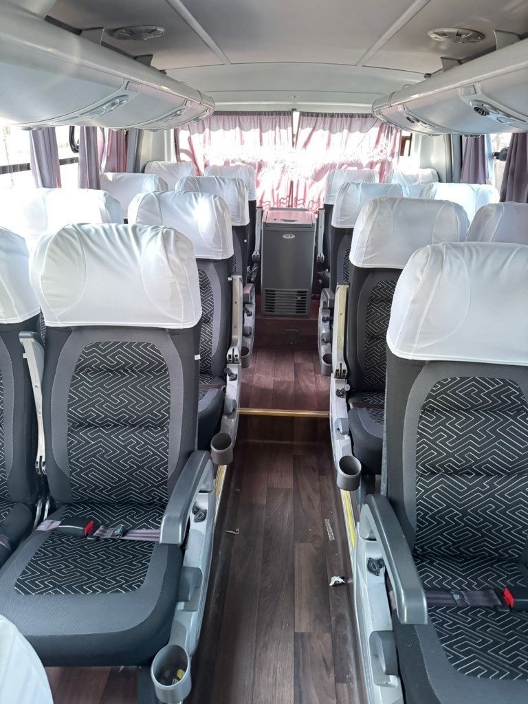 Interior micro-ônibus Sairú